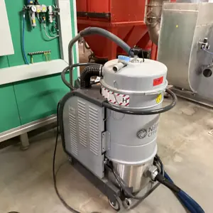 Aspirador industrial Nilfisk CTT40 H Z22