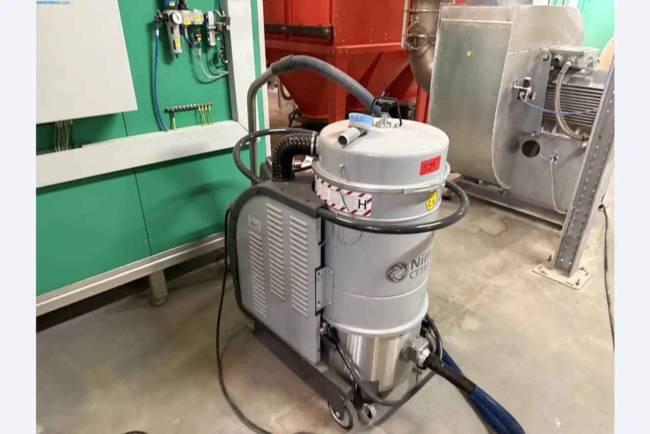 Instalações de produção e embalagem farmacêuticas / Equipamentos de laboratório e operacionais-1