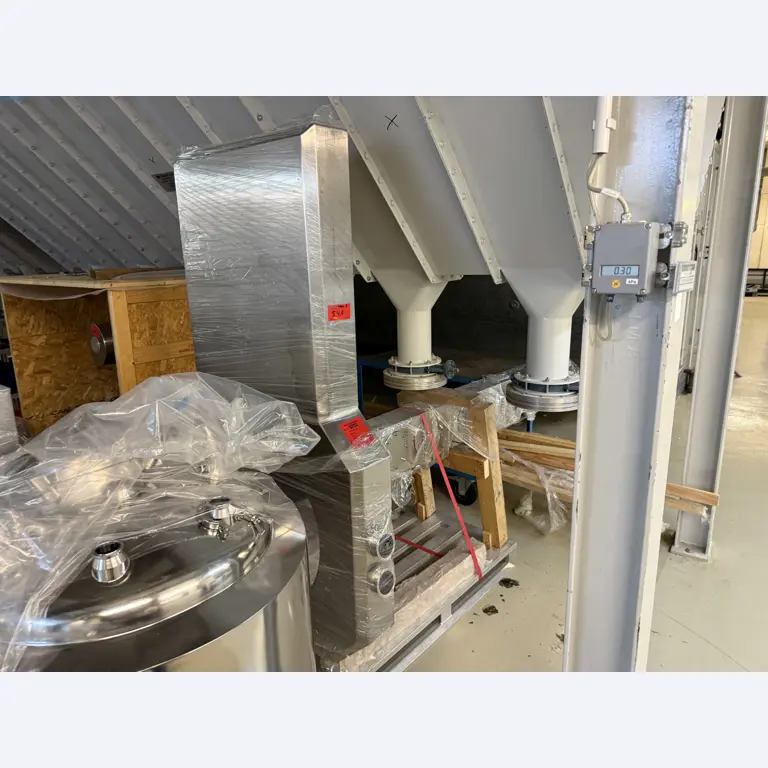 Installations de production et de conditionnement pharmaceutiques / Équipements de laboratoire et d'exploitation-1