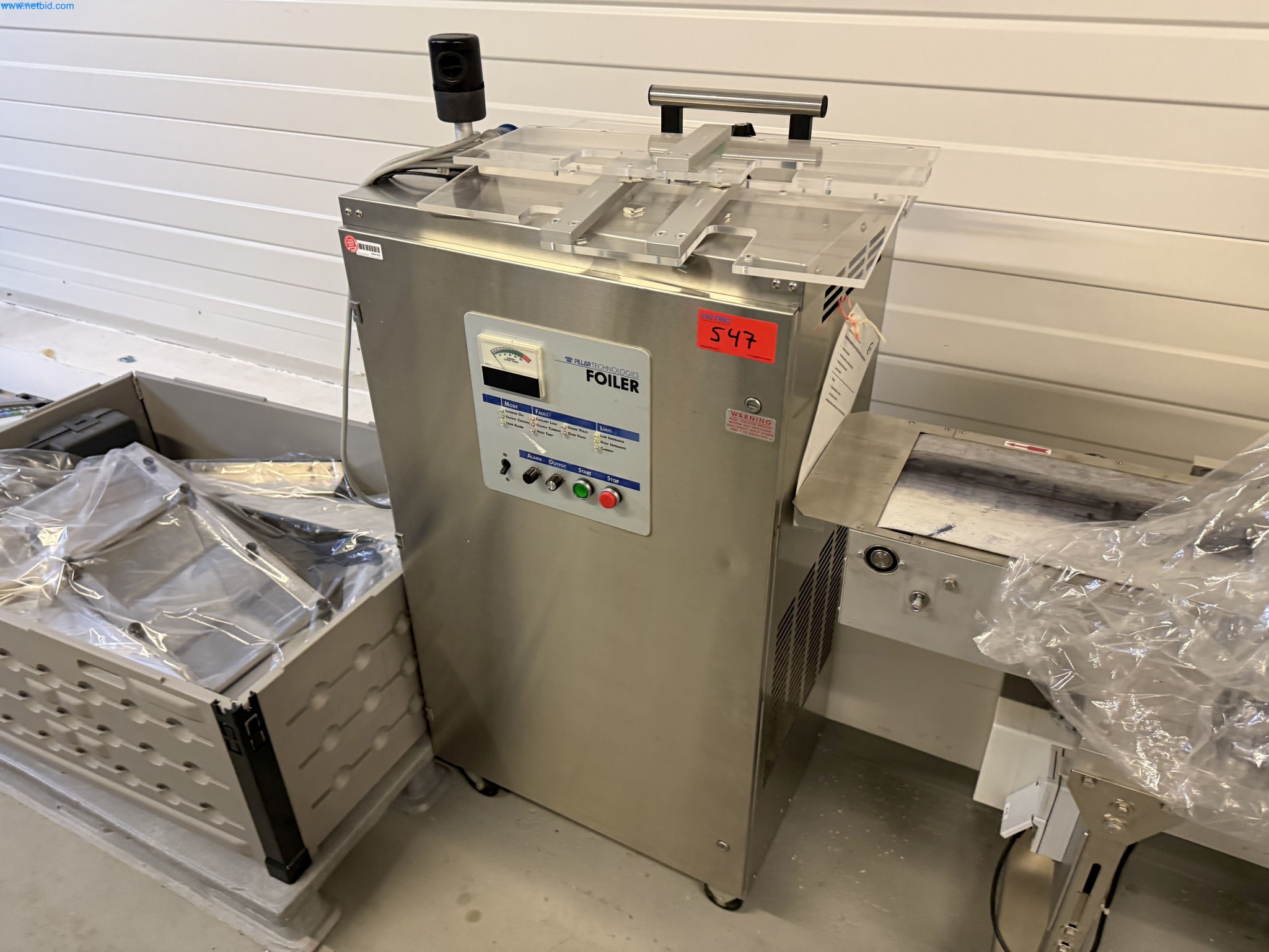 Instalações de produção e embalagem farmacêuticas / Equipamentos de laboratório e operacionais-3
