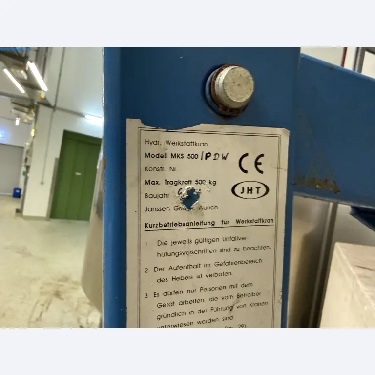 Instalações de produção e embalagem farmacêuticas / Equipamentos de laboratório e operacionais-2