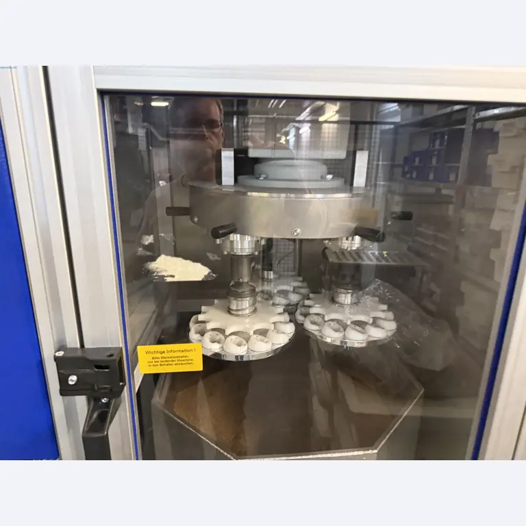 Installations de production et de conditionnement pharmaceutiques / Équipements de laboratoire et d'exploitation-2