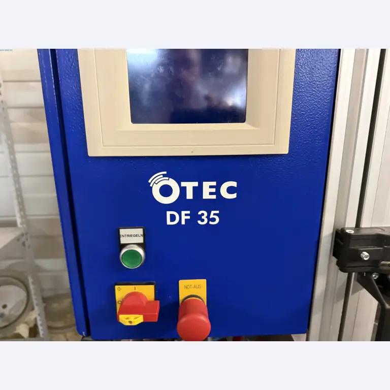 Installations de production et de conditionnement pharmaceutiques / Équipements de laboratoire et d'exploitation-3
