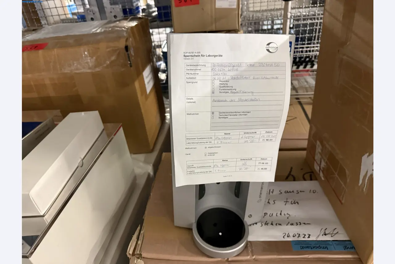 Instalações de produção e embalagem farmacêuticas / Equipamentos de laboratório e operacionais-2