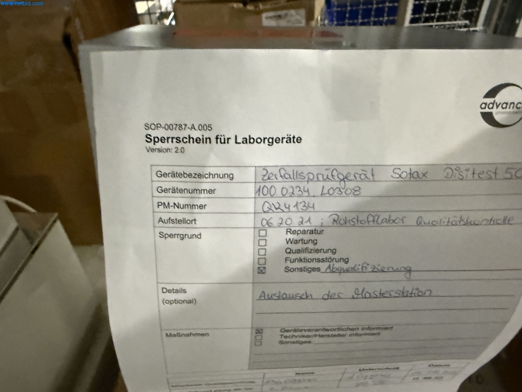 Instalações de produção e embalagem farmacêuticas / Equipamentos de laboratório e operacionais-3