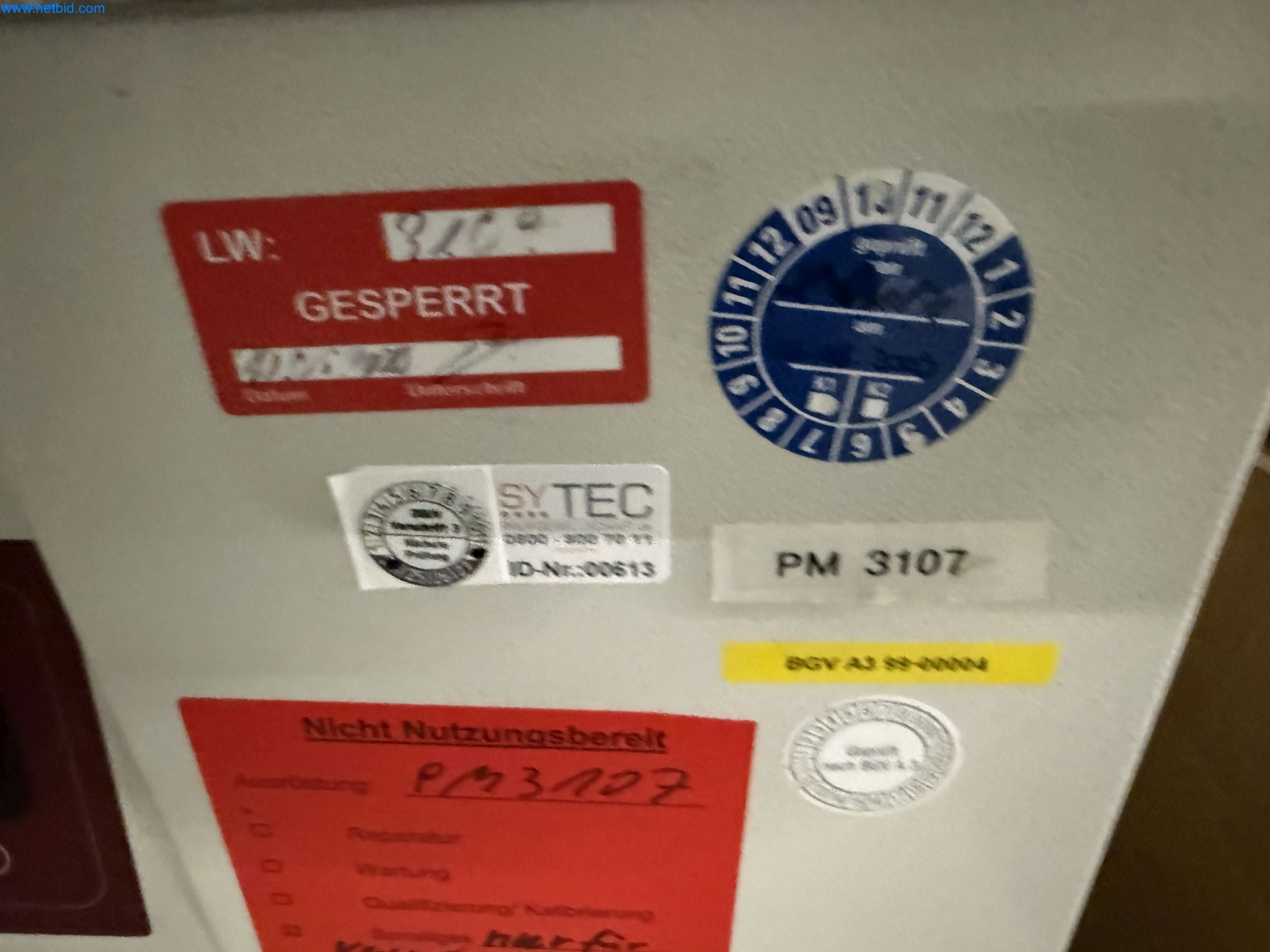 Instalações de produção e embalagem farmacêuticas / Equipamentos de laboratório e operacionais-2