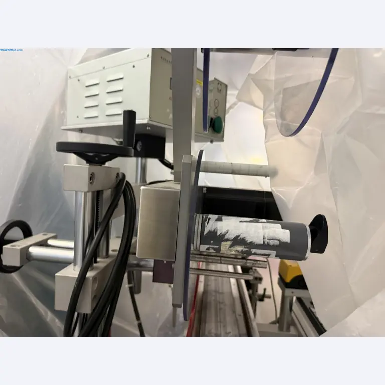 Instalações de produção e embalagem farmacêuticas / Equipamentos de laboratório e operacionais-2