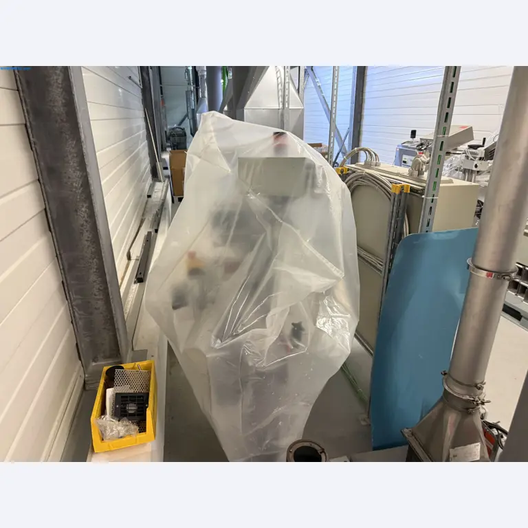 Instalações de produção e embalagem farmacêuticas / Equipamentos de laboratório e operacionais-4