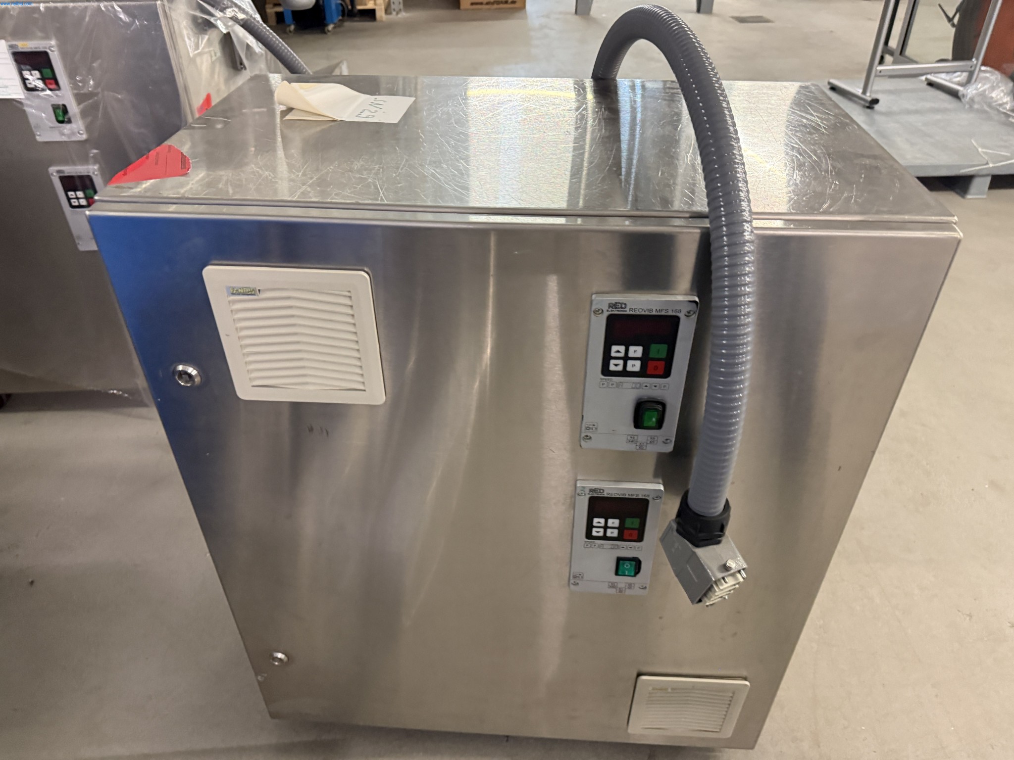 Installations de production et de conditionnement pharmaceutiques / Équipements de laboratoire et d'exploitation-2