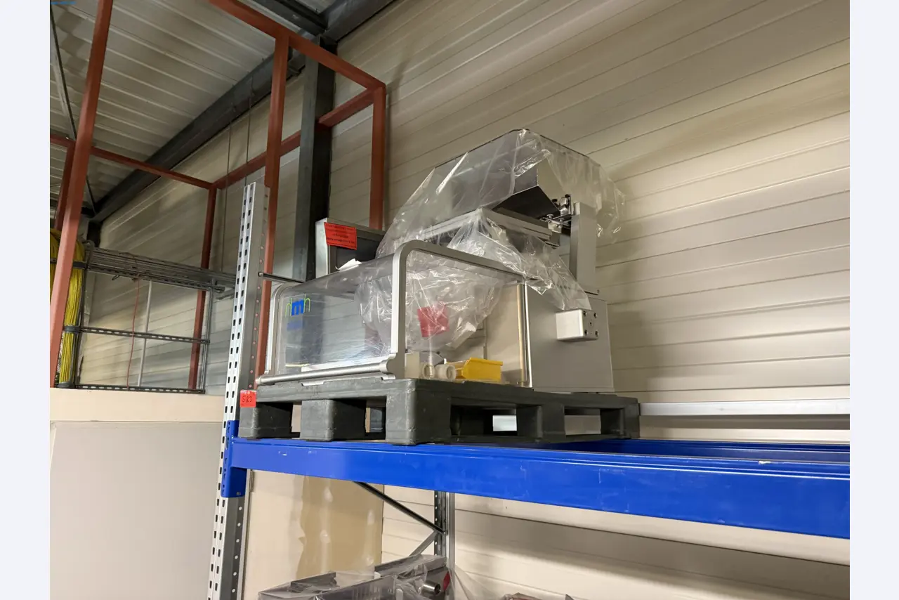 Installations de production et de conditionnement pharmaceutiques / Équipements de laboratoire et d'exploitation-5