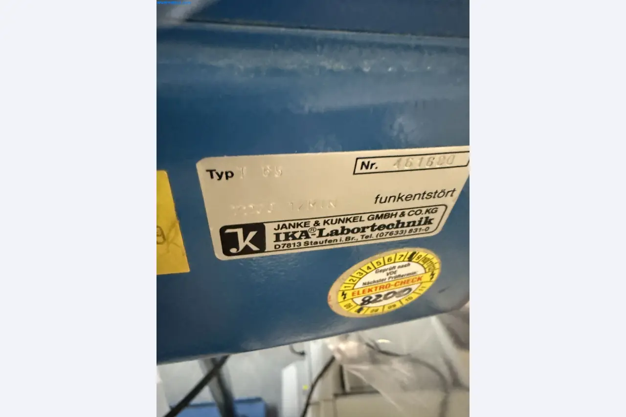 Instalações de produção e embalagem farmacêuticas / Equipamentos de laboratório e operacionais-2