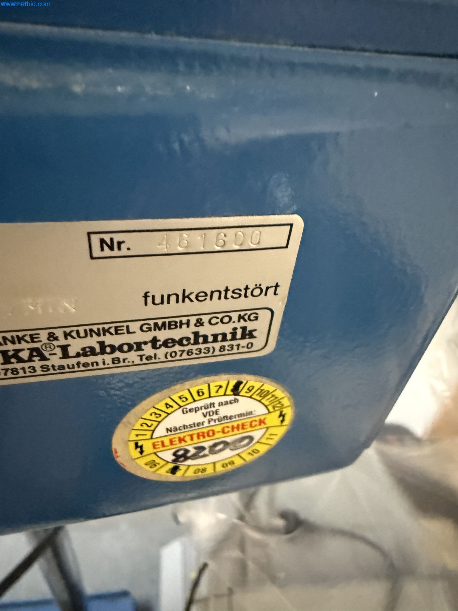 Instalações de produção e embalagem farmacêuticas / Equipamentos de laboratório e operacionais-3
