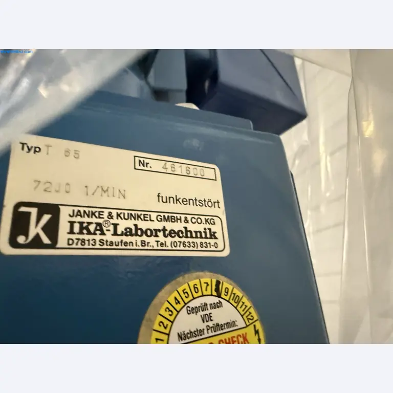 Instalações de produção e embalagem farmacêuticas / Equipamentos de laboratório e operacionais-4