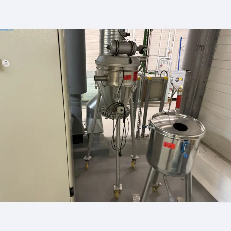 Instalações de produção e embalagem farmacêuticas / Equipamentos de laboratório e operacionais-1