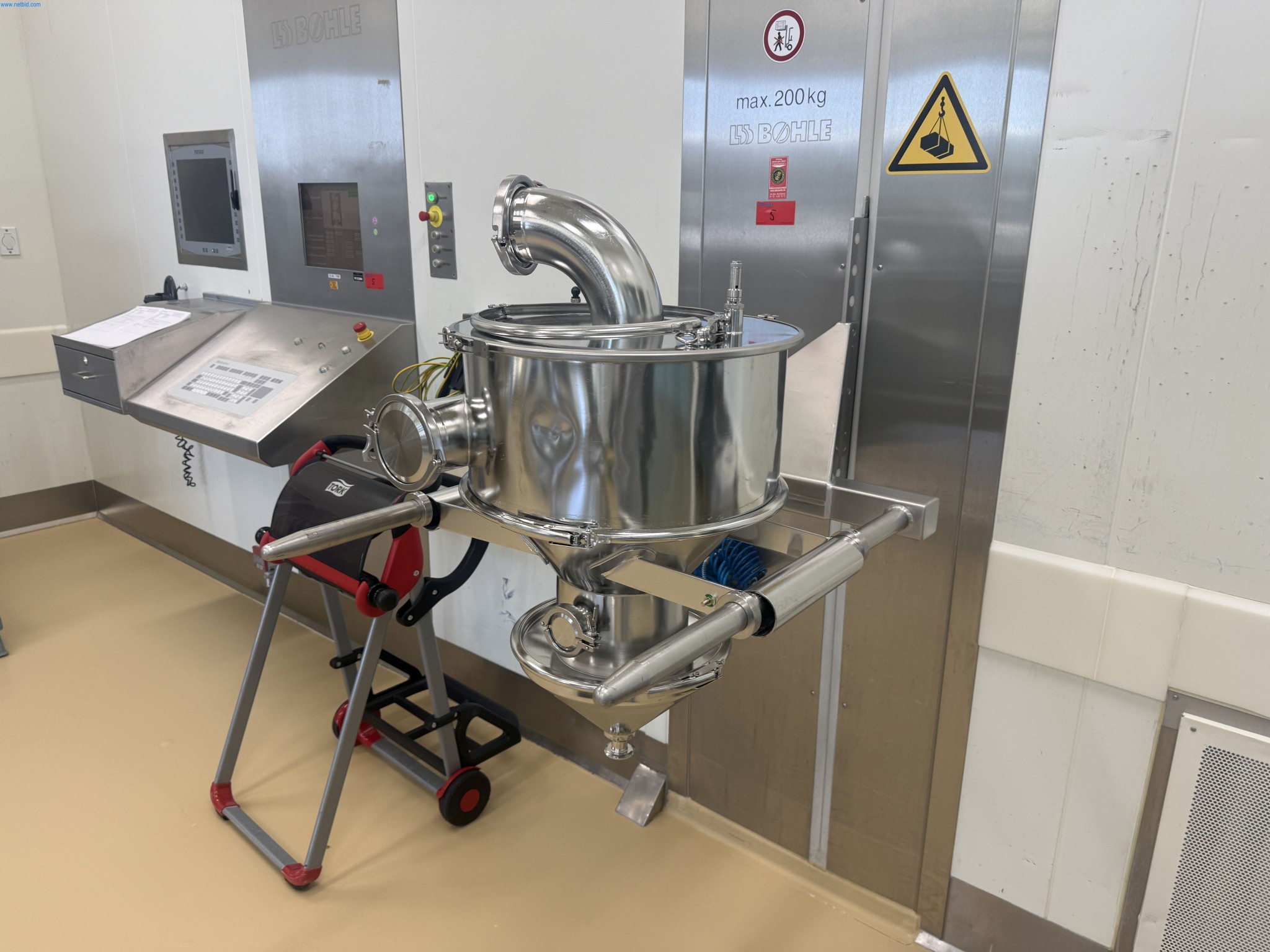 Installations de production et de conditionnement pharmaceutiques / Équipements de laboratoire et d'exploitation-10