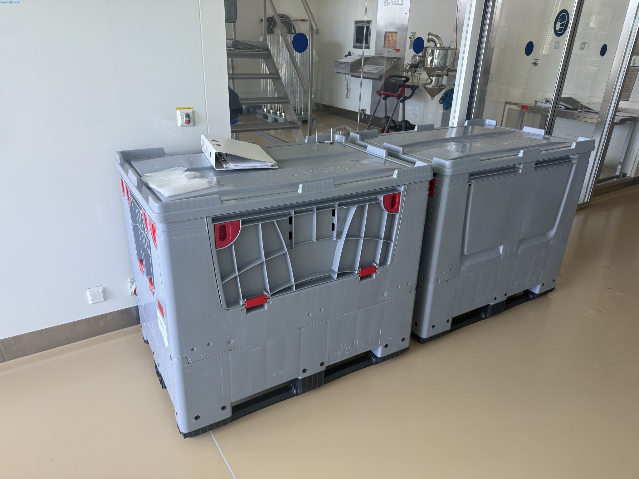 Installations de production et de conditionnement pharmaceutiques / Équipements de laboratoire et d'exploitation-11
