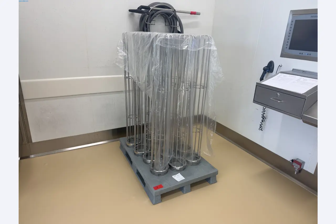 Installations de production et de conditionnement pharmaceutiques / Équipements de laboratoire et d'exploitation-3