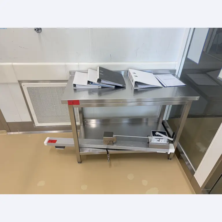 Installations de production et de conditionnement pharmaceutiques / Équipements de laboratoire et d'exploitation-7