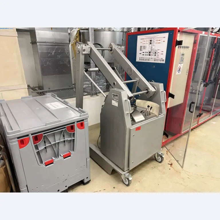 Instalações de produção e embalagem farmacêuticas / Equipamentos de laboratório e operacionais-1