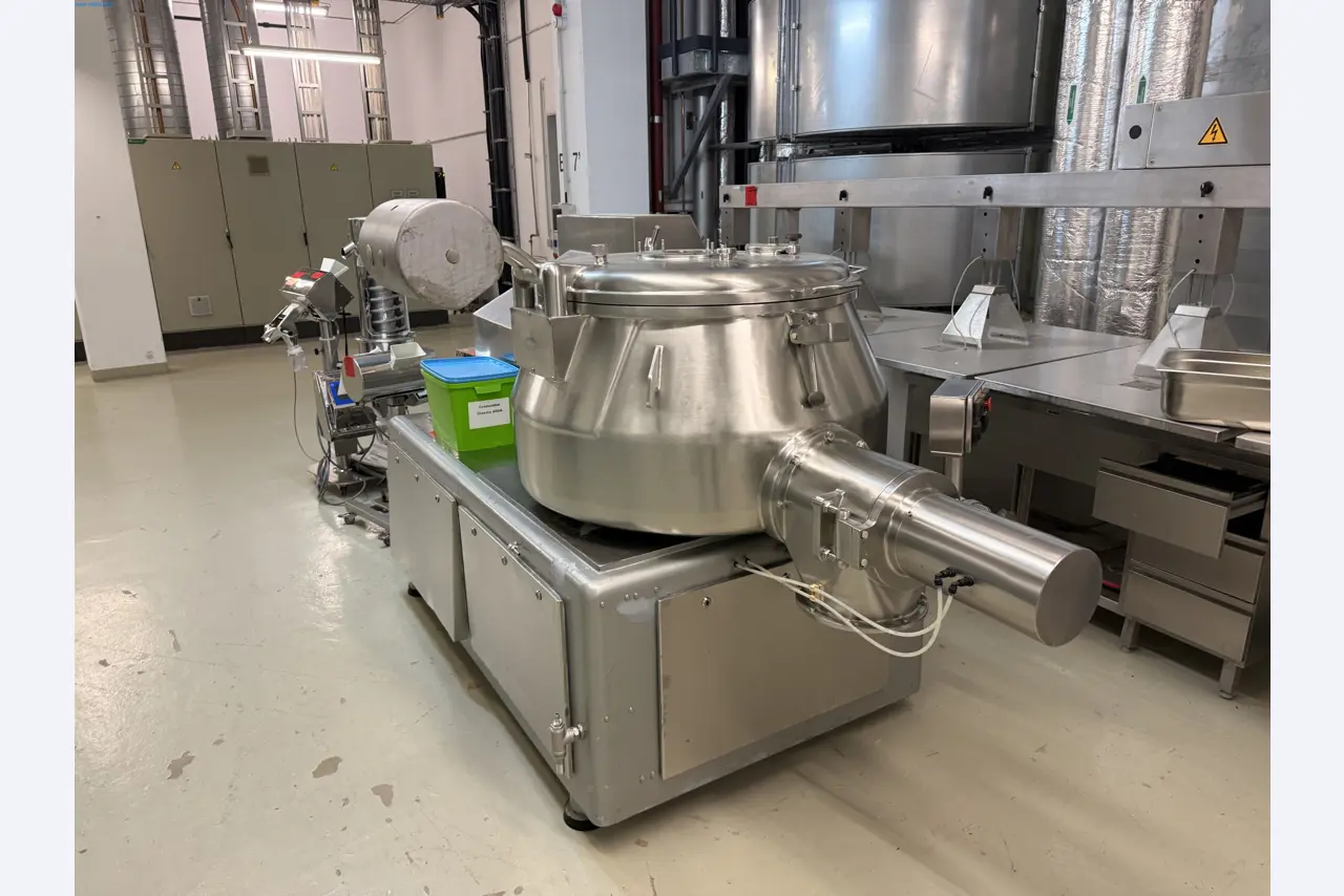 Installations de production et de conditionnement pharmaceutiques / Équipements de laboratoire et d'exploitation-3