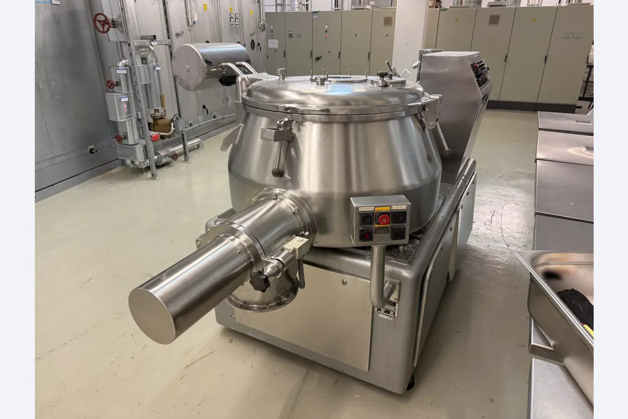 Installations de production et de conditionnement pharmaceutiques / Équipements de laboratoire et d'exploitation-4
