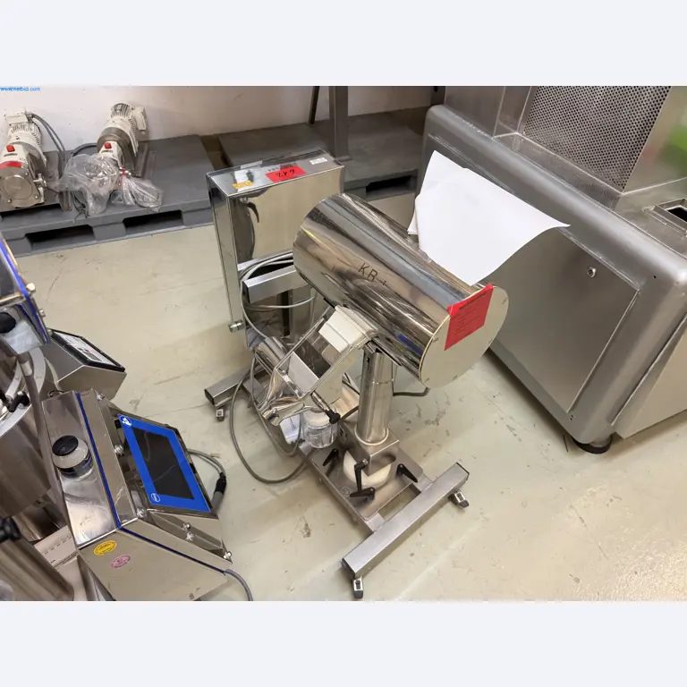 Instalações de produção e embalagem farmacêuticas / Equipamentos de laboratório e operacionais-1