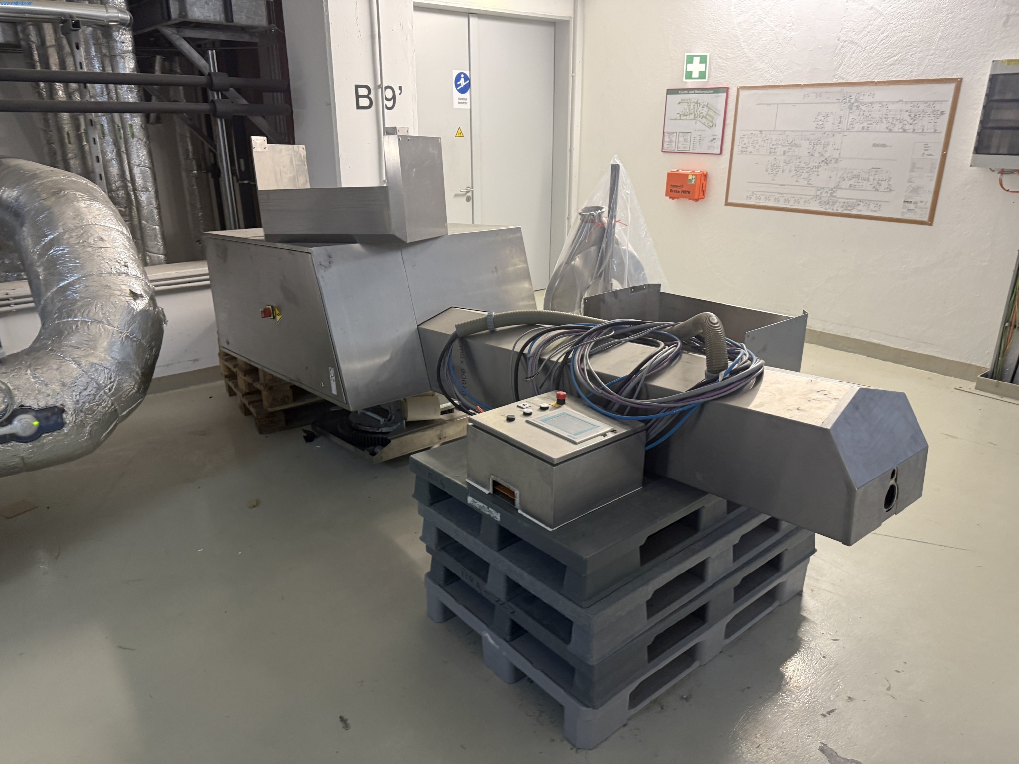 Installations de production et de conditionnement pharmaceutiques / Équipements de laboratoire et d'exploitation-2
