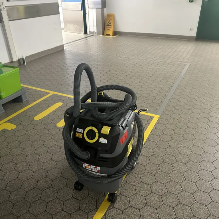 Vacuum Cleaner