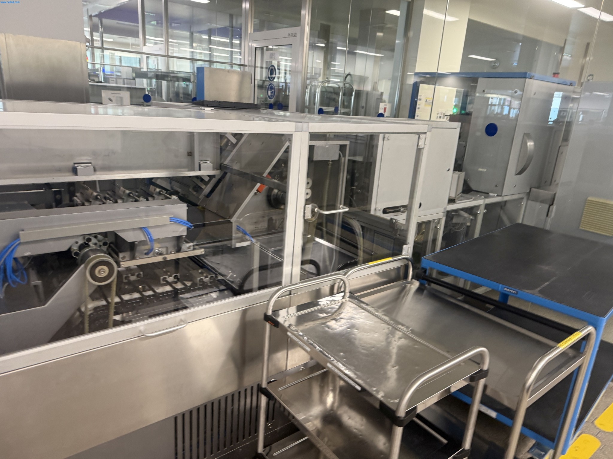 Installations de production et de conditionnement pharmaceutiques / Équipements de laboratoire et d'exploitation-22