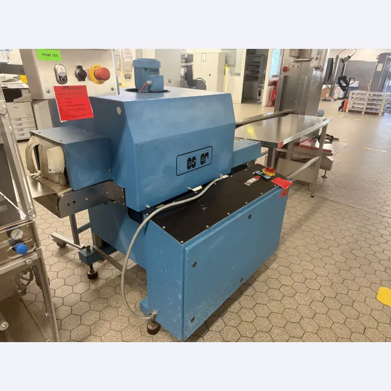 Installations de production et de conditionnement pharmaceutiques / Équipements de laboratoire et d'exploitation-25