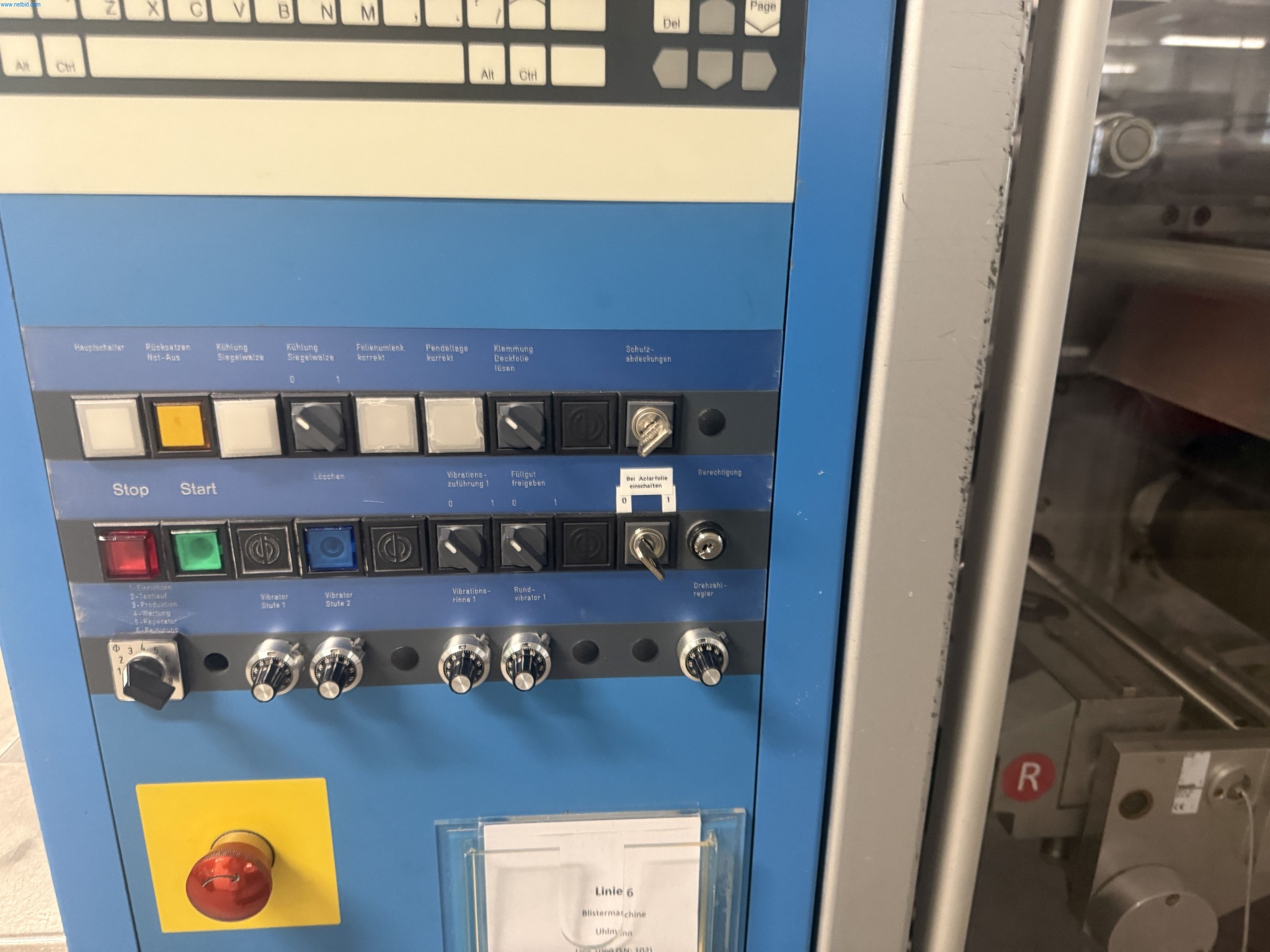 Installations de production et de conditionnement pharmaceutiques / Équipements de laboratoire et d'exploitation-7