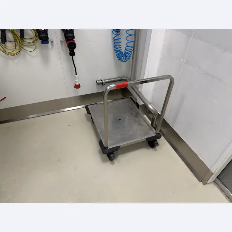 Installations de production et de conditionnement pharmaceutiques / Équipements de laboratoire et d'exploitation-6