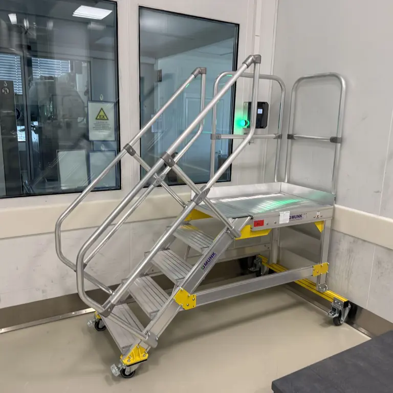 Plataforma de alumínio Munk/Günzburger Steigtechnik