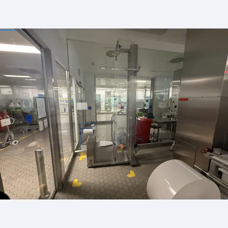 Instalações de produção e embalagem farmacêuticas / Equipamentos de laboratório e operacionais-1