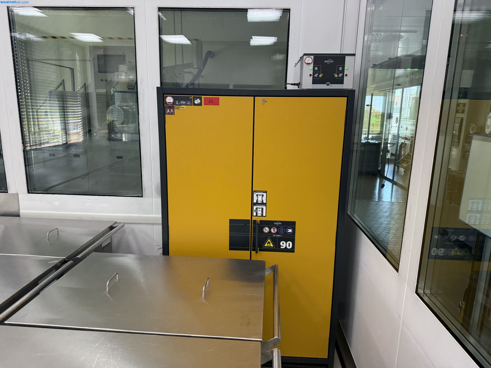 Armoire pour matières dangereuses Denios