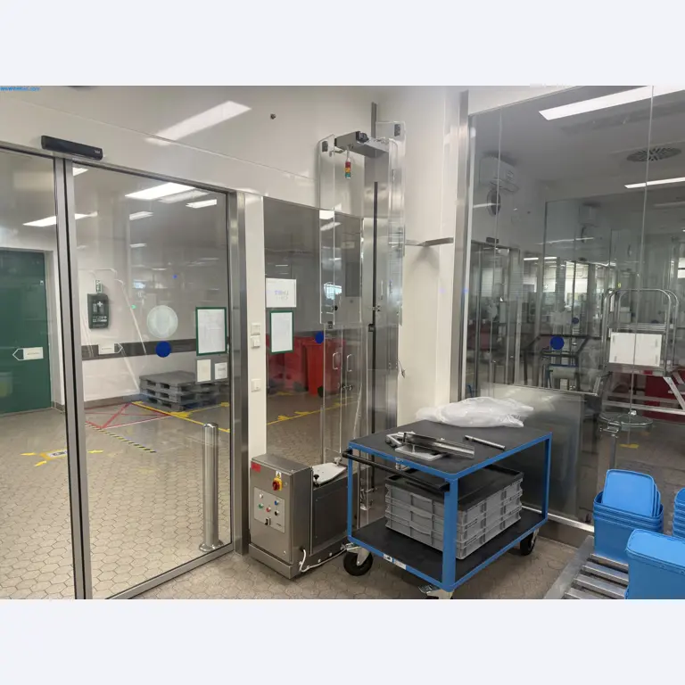 Instalações de produção e embalagem farmacêuticas / Equipamentos de laboratório e operacionais-1