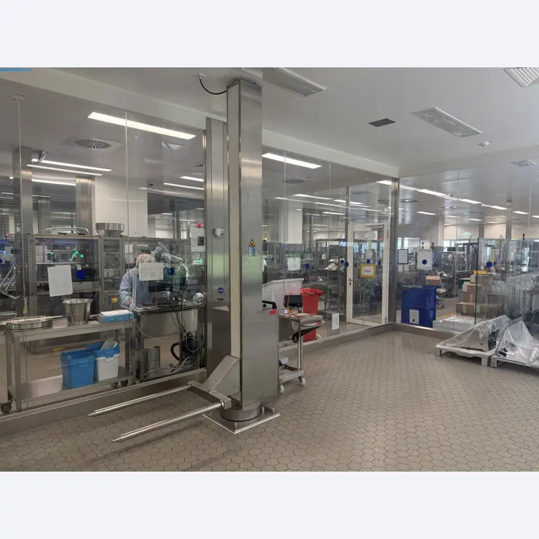 Instalações de produção e embalagem farmacêuticas / Equipamentos de laboratório e operacionais-1