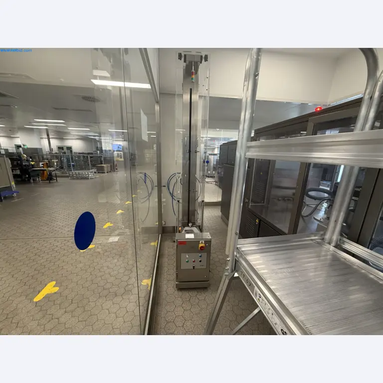 Instalações de produção e embalagem farmacêuticas / Equipamentos de laboratório e operacionais-1