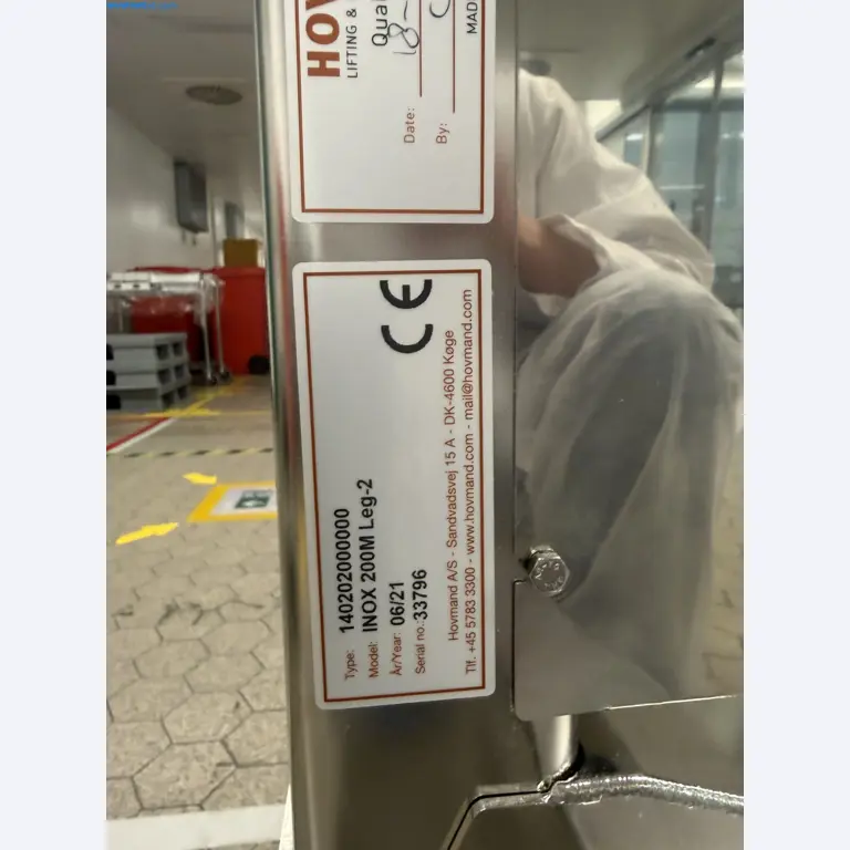 Instalações de produção e embalagem farmacêuticas / Equipamentos de laboratório e operacionais-2