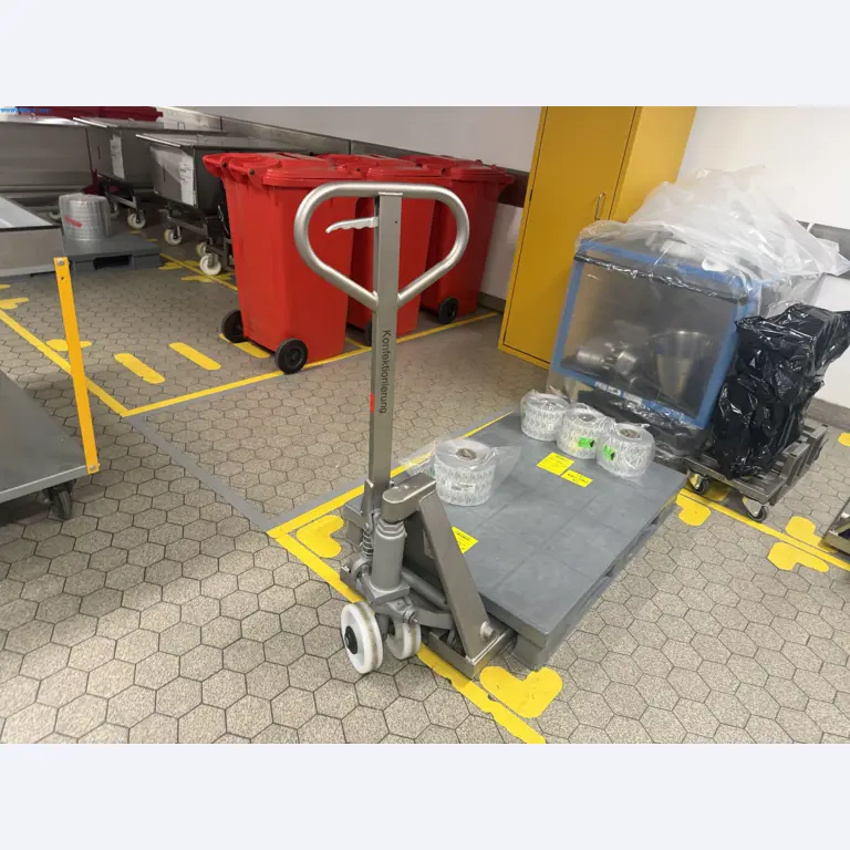 Instalações de produção e embalagem farmacêuticas / Equipamentos de laboratório e operacionais-1