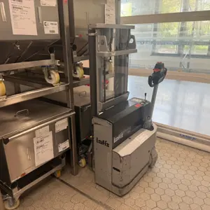 Empilhador elétrico de grande altura Lafis LEC10 E