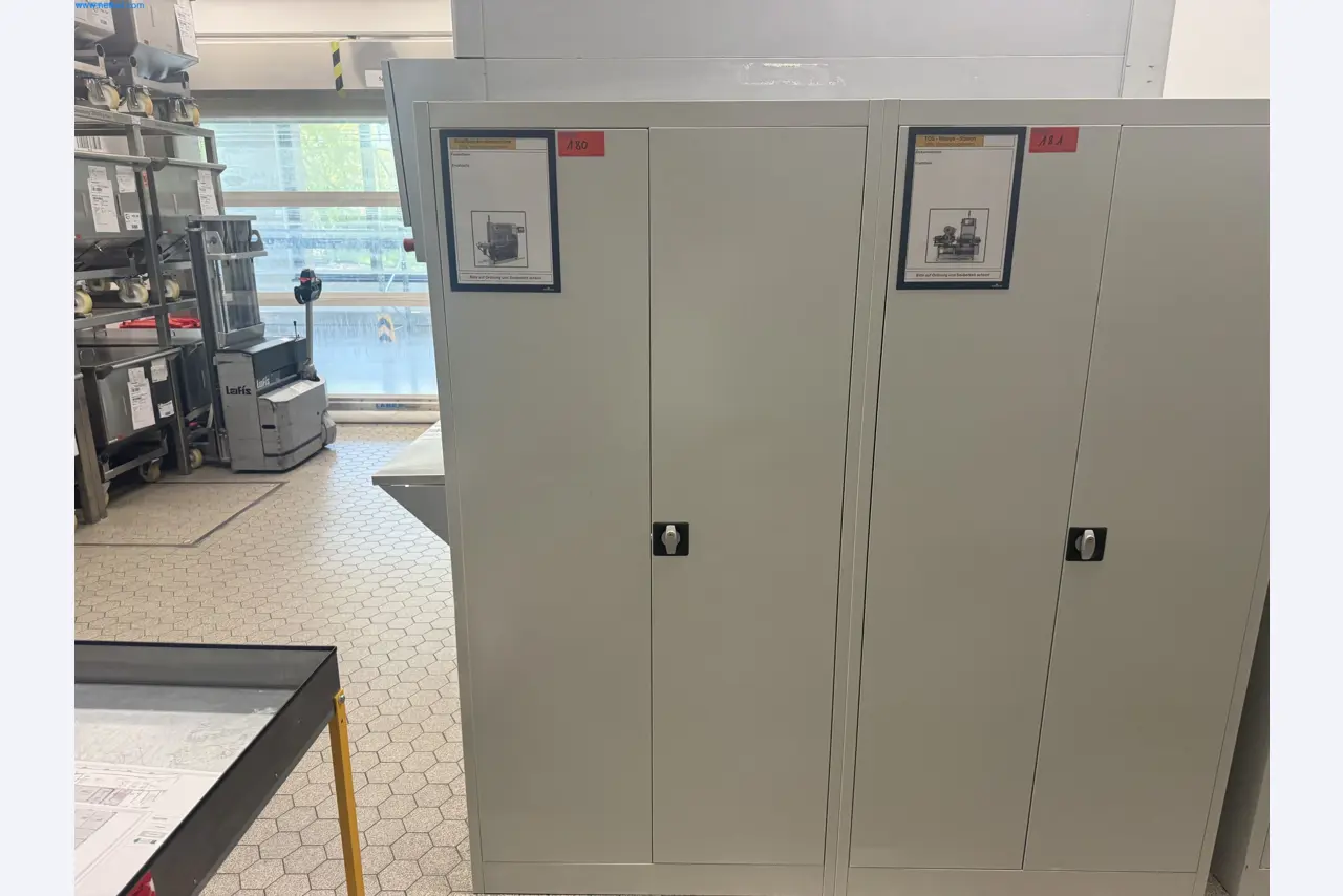 Instalações de produção e embalagem farmacêuticas / Equipamentos de laboratório e operacionais-1