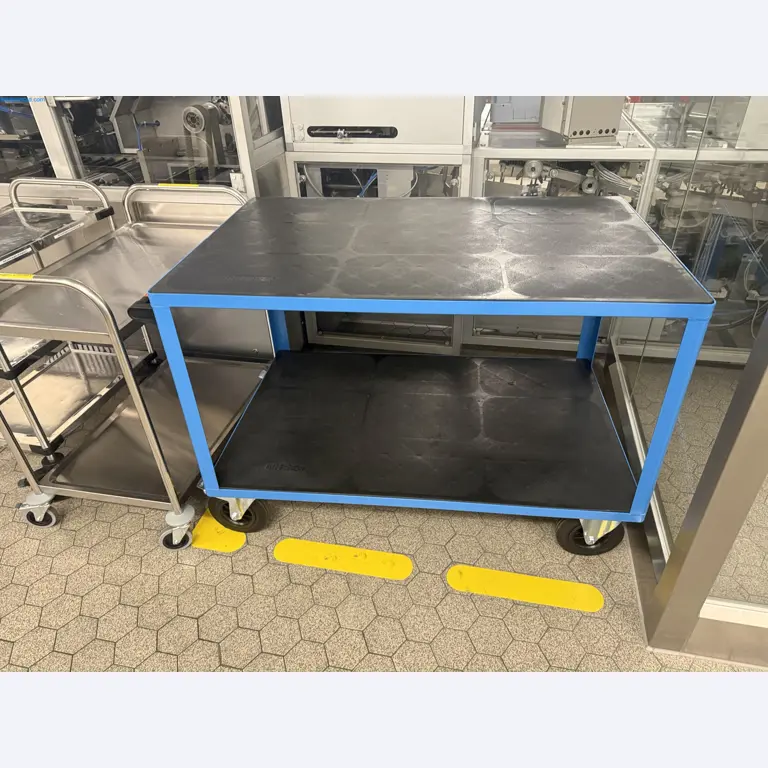 Instalações de produção e embalagem farmacêuticas / Equipamentos de laboratório e operacionais-3