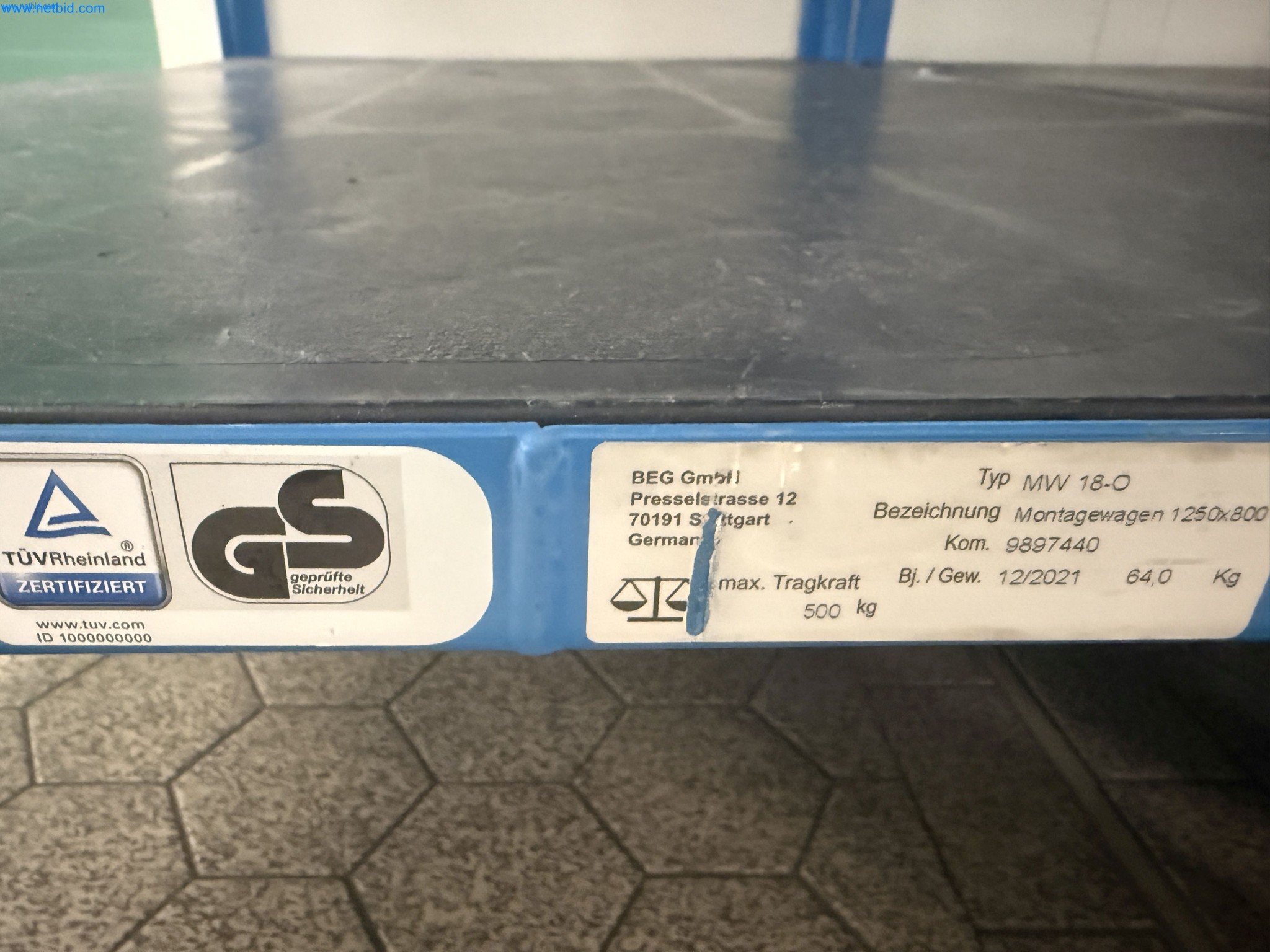 Instalações de produção e embalagem farmacêuticas / Equipamentos de laboratório e operacionais-4