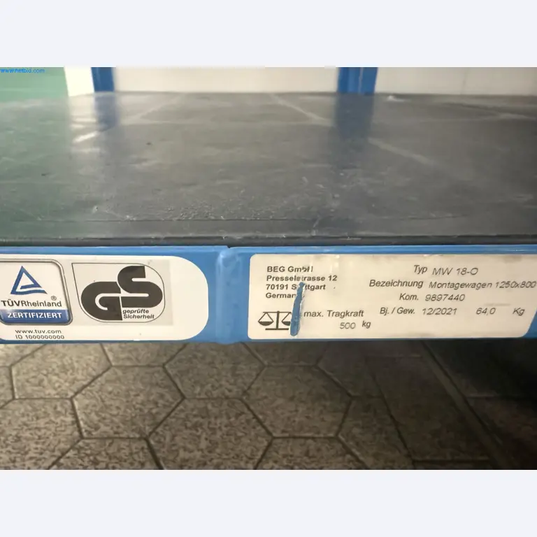 Instalações de produção e embalagem farmacêuticas / Equipamentos de laboratório e operacionais-4