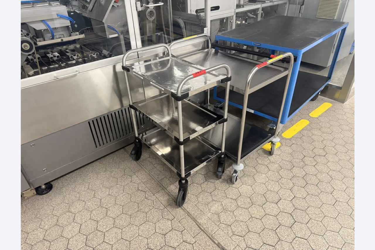Instalações de produção e embalagem farmacêuticas / Equipamentos de laboratório e operacionais-1