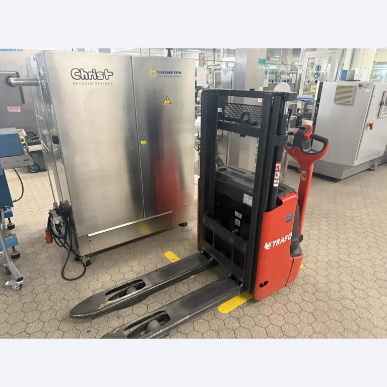 Instalações de produção e embalagem farmacêuticas / Equipamentos de laboratório e operacionais-1