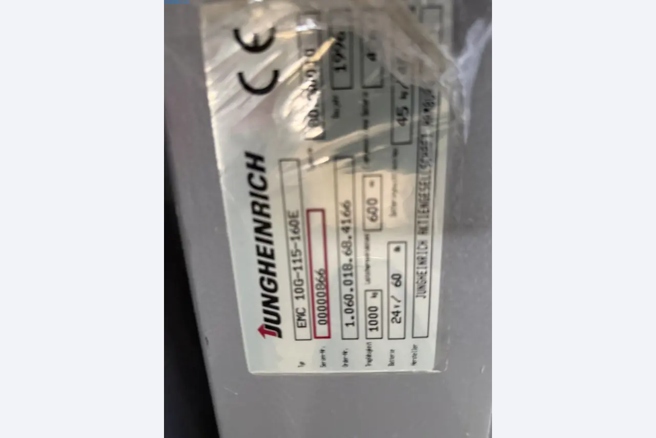 Instalações de produção e embalagem farmacêuticas / Equipamentos de laboratório e operacionais-2