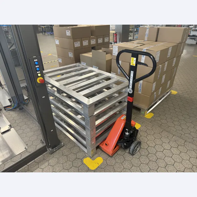 Instalações de produção e embalagem farmacêuticas / Equipamentos de laboratório e operacionais-1