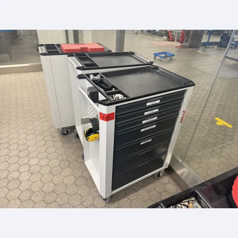 Instalações de produção e embalagem farmacêuticas / Equipamentos de laboratório e operacionais-1